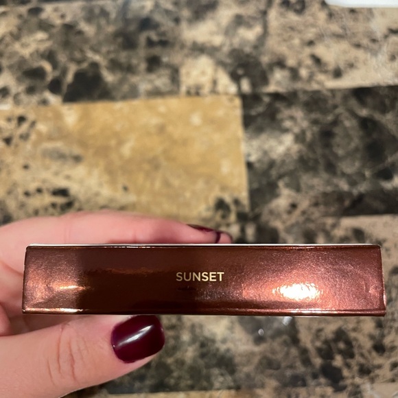 Hourglass Makeup Illume Sheer Color Trio w/ Cream Bronzer, Blush & Highlighter - Picture 6 of 9